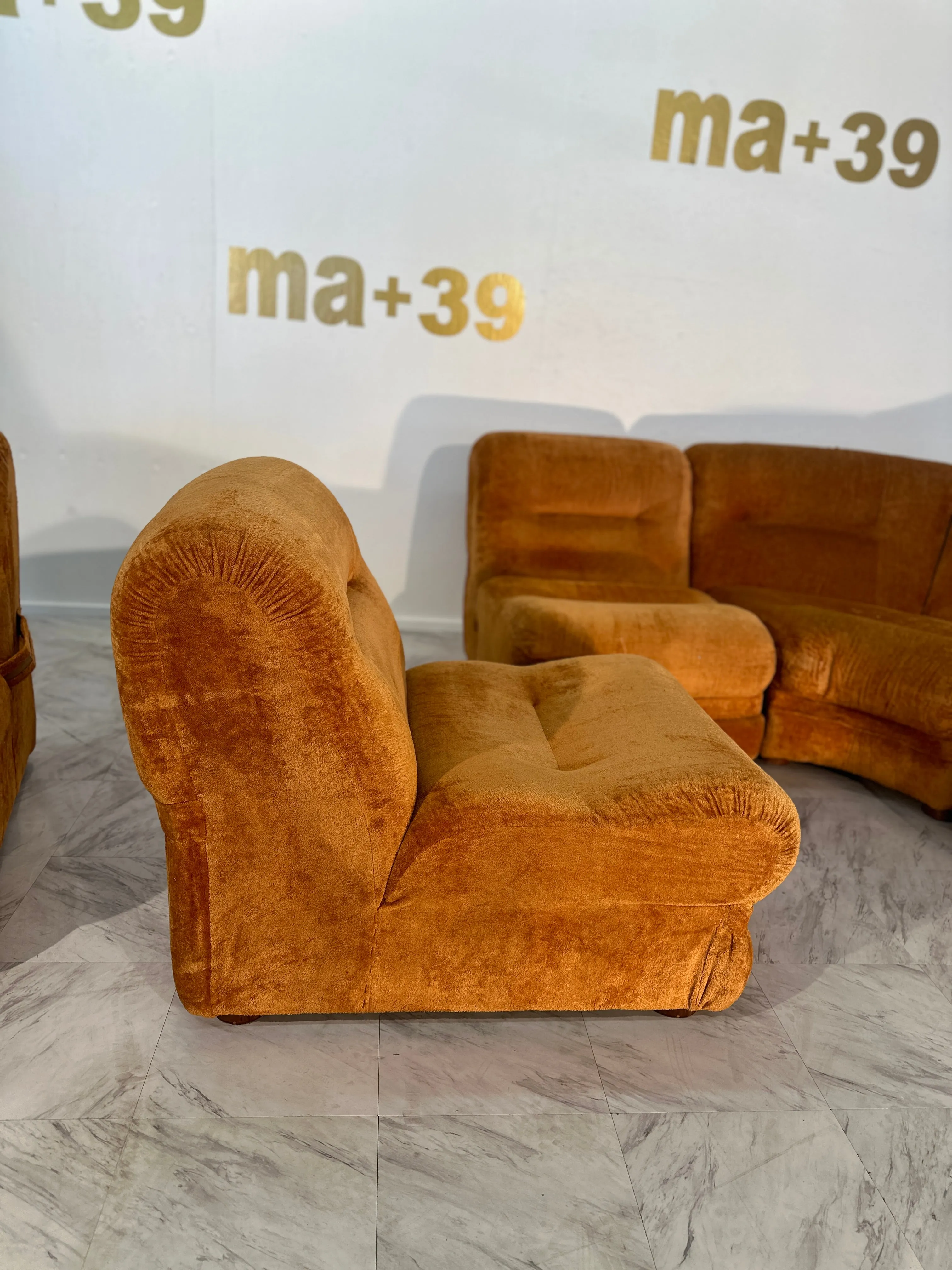 Beautiful Italian Mid Century Sectional Sofa 1980s