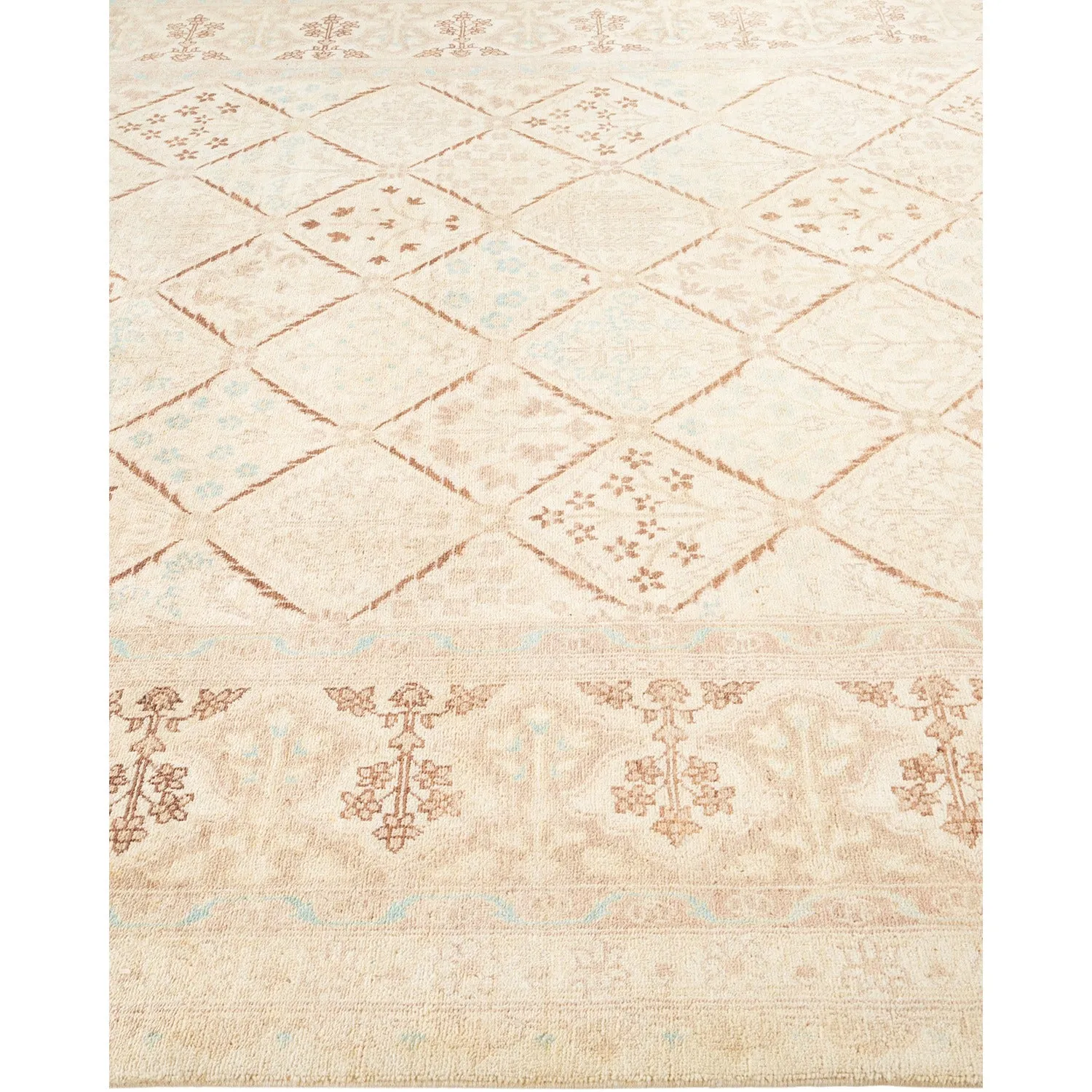 Beige Traditional Wool Rug - 6' x 8'3"