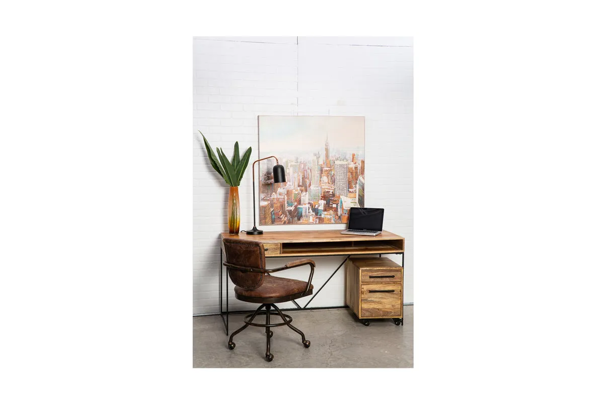 Clovis Desk