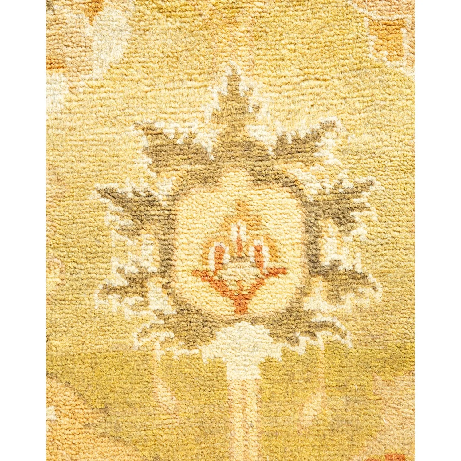 Gold Traditional Wool Rug - 8' x 10'7"