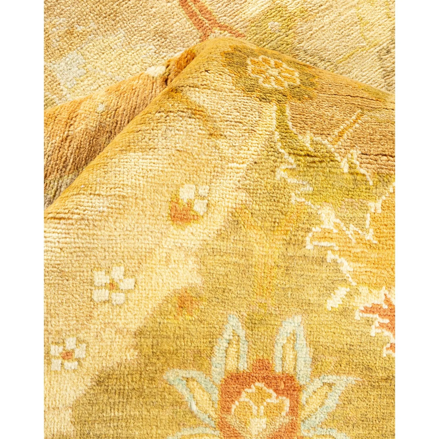 Gold Traditional Wool Rug - 8' x 10'7"