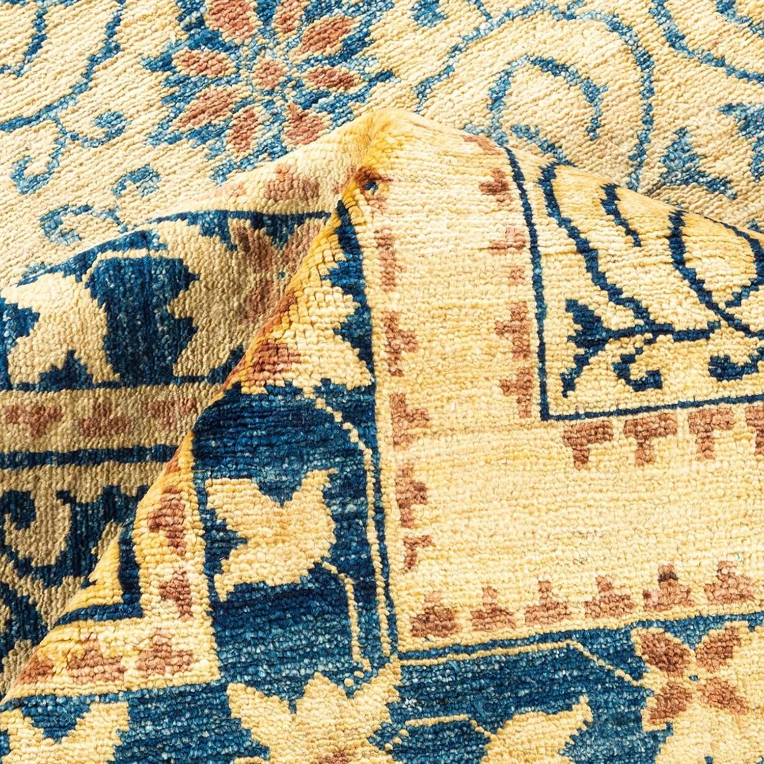 Ivory Traditional Wool Rug - 9' x 12'7"