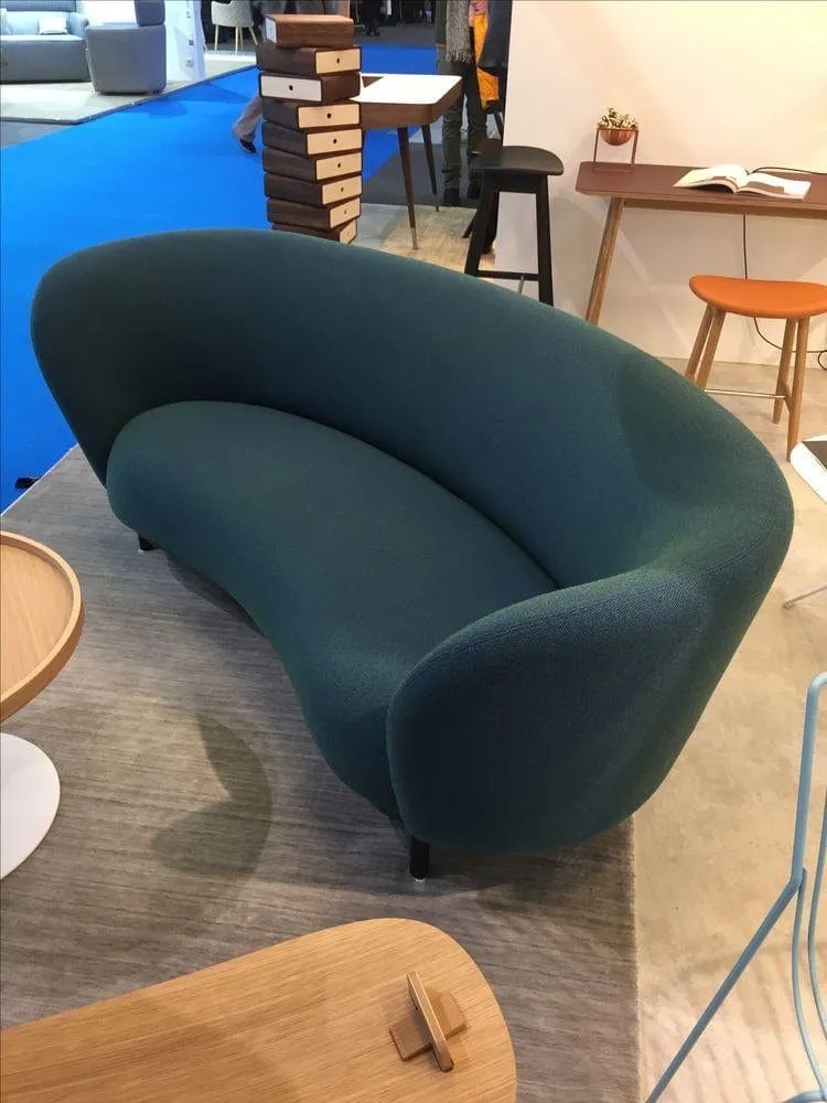 Jen Curve Sofa