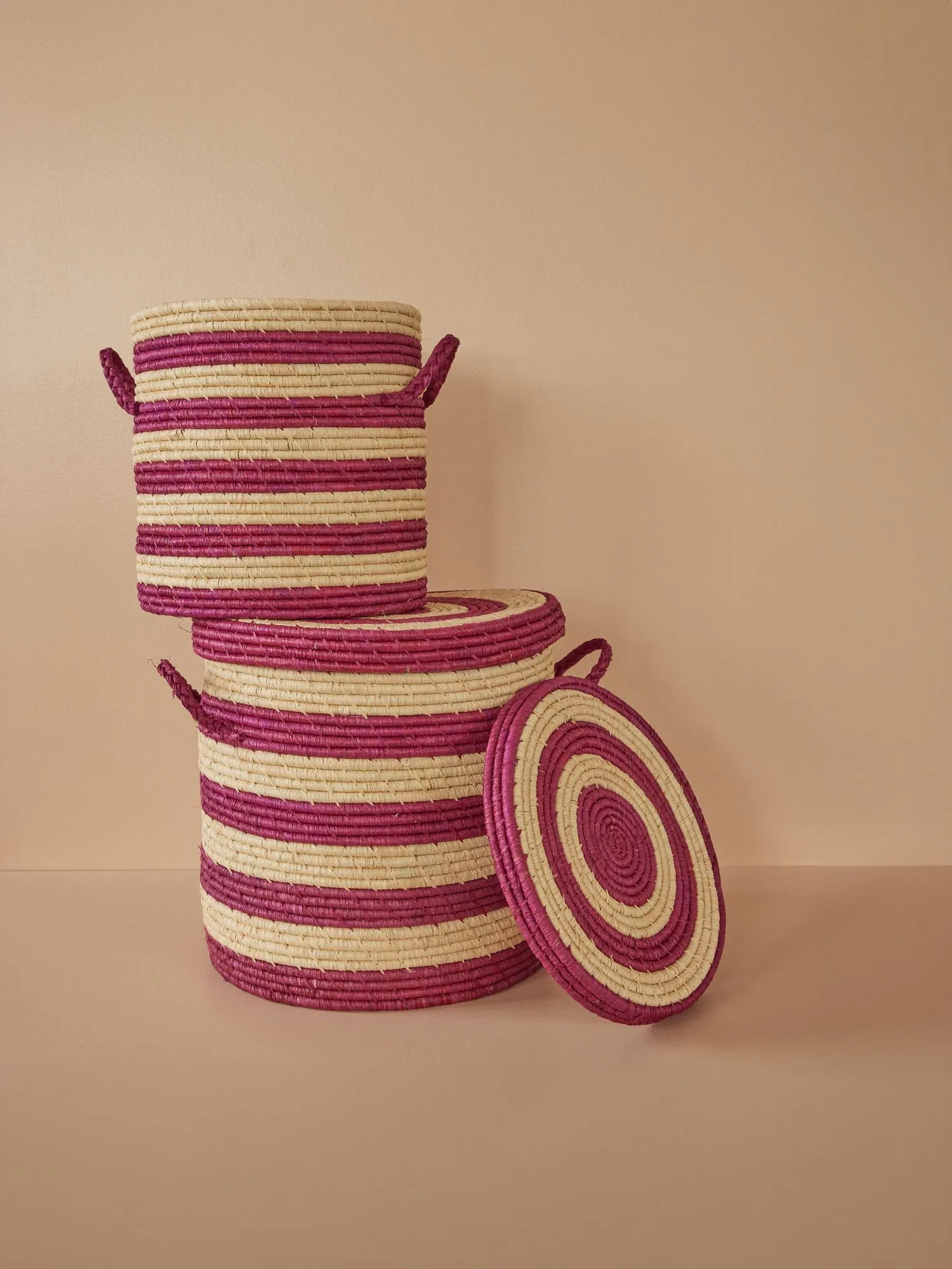 Medium Raffia Laundry Basket - Aubergine