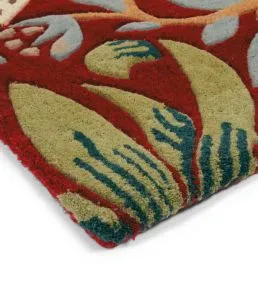 Morris & Co Oak Rug Strawberry Thief Crimson