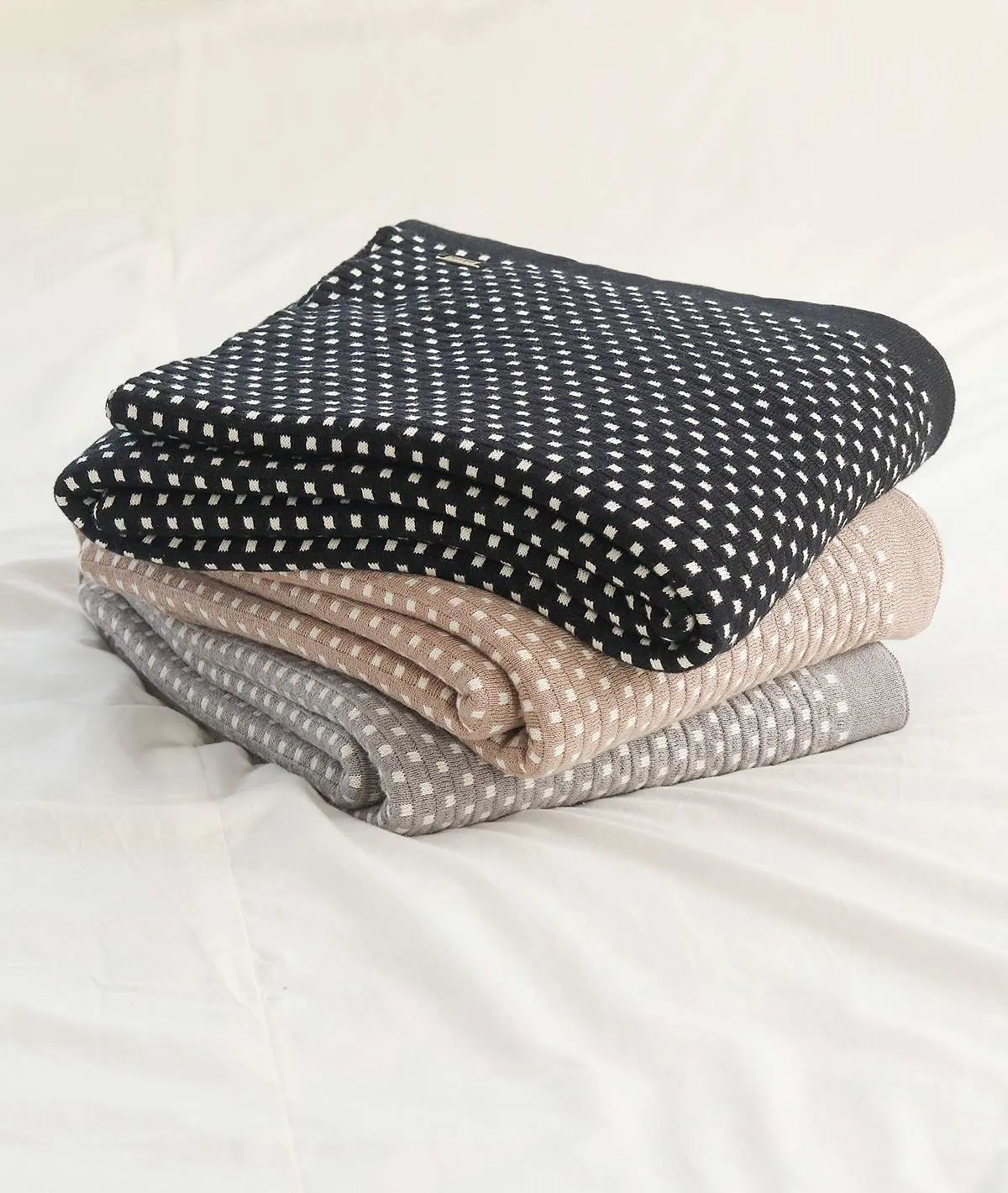 Tiny Check Cotton Knitted All Season AC Throw Blanket (Light Grey & Natural)