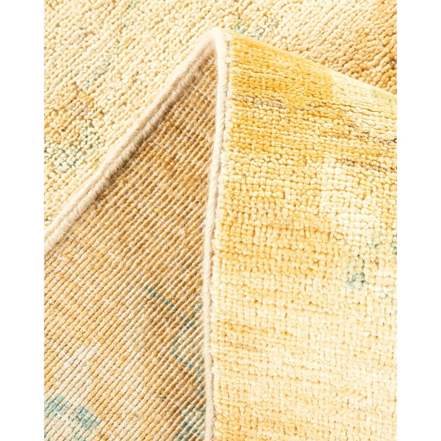 Yellow Traditional Wool Rug - 8'8" x 11'10"