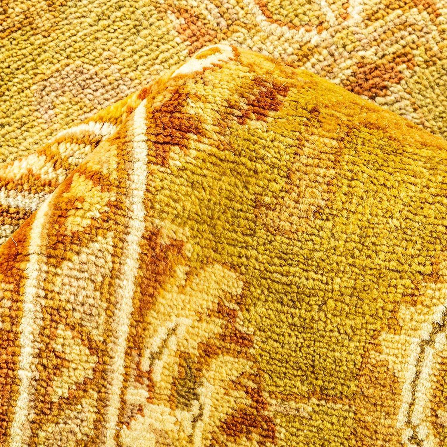 Yellow Traditional Wool Rug - 9' x 11'1